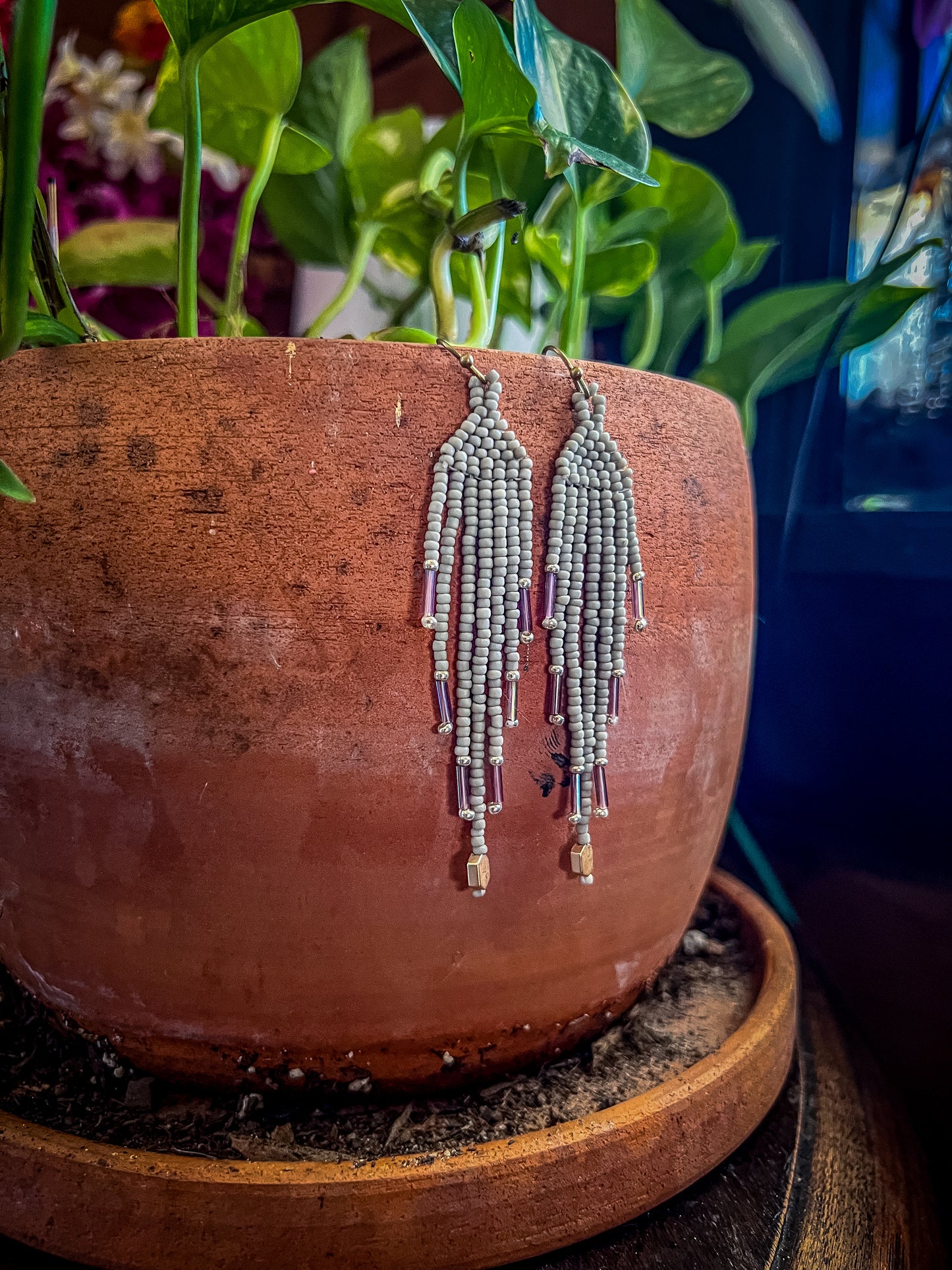 Small sage dangles